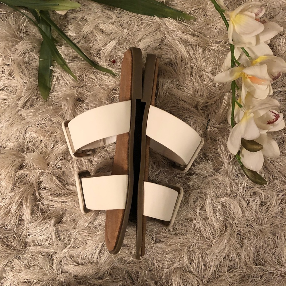 NEW ‘Lynda’ Sandals - Picture 4 of 8